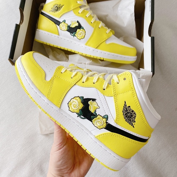 Air jordan 1 mid - Picture 3 of 11